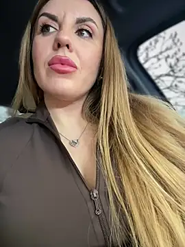 Kalli Fornia online show from November 29, 2025, 9:23 am