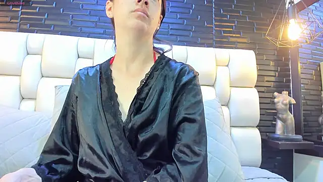 Snapshot of Salo_Heaven chatting on January 8, 2025, 2:46 pm Salo Heaven online show from January 8, 2025, 2:46 pm