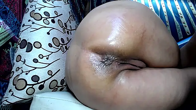 Vanessasweet2304 online show from December 16, 2025, 11:54 pm