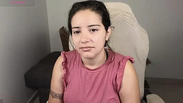 Snapshot of blue__moon_ chatting on October 30, 2025, 2:57 am blue moon online show from October 30, 2025, 2:57 am