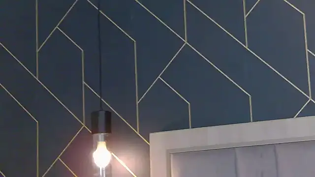 EmyLaveau online show from October 28, 2025, 7:01 am