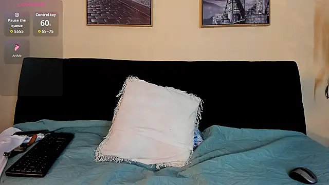 Snapshot of Sweet_Alessandre chatting on September 23, 2025, 7:17 pm Sweet Alessandre online show from September 23, 2025, 7:17 pm