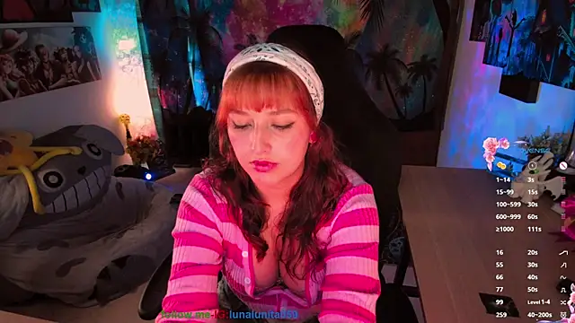 Snapshot of emma_luna59 chatting on November 7, 2025, 8:31 pm emma luna59 online show from November 7, 2025, 8:31 pm