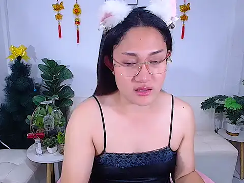 Snapshot of plysaithailand chatting on February 28, 2026, 1:45 pm plysaithailand online show from February 28, 2026, 1:45 pm