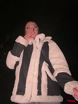 Snapshot of PennyPrincess chatting on January 4, 2025, 11:27 pm PennyPrincess online show from January 4, 2025, 11:27 pm