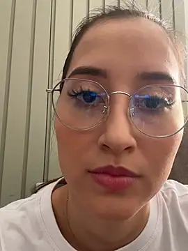 Snapshot of Abby_Sweet1_ chatting on July 18, 2026, 6:34 pm Abby Sweet1 online show from July 18, 2026, 6:34 pm