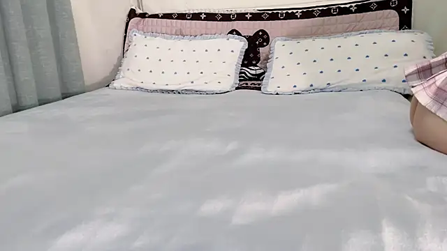 zqyaini online show from January 13, 2026, 1:55 am