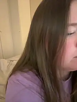 Snapshot of remirann_ chatting on January 7, 2025, 6:03 pm remirann online show from January 7, 2025, 6:03 pm