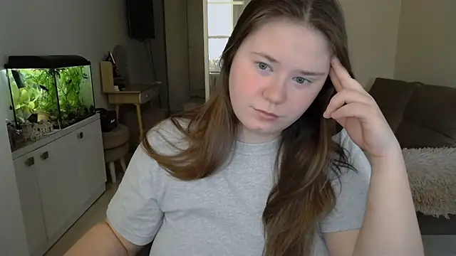 Snapshot of remirann_ chatting on January 15, 2025, 8:30 am remirann online show from January 15, 2025, 8:30 am