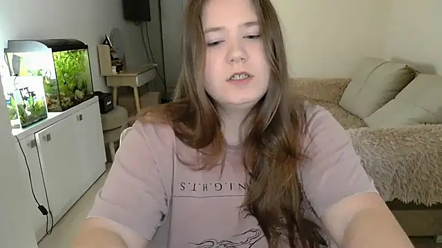 Snapshot of remirann_ chatting on February 26, 2025, 12:14 pm remirann online show from February 26, 2025, 12:14 pm