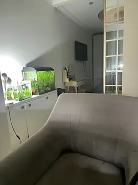 Snapshot of remirann_ chatting on February 26, 2025, 5:28 pm remirann online show from February 26, 2025, 5:28 pm