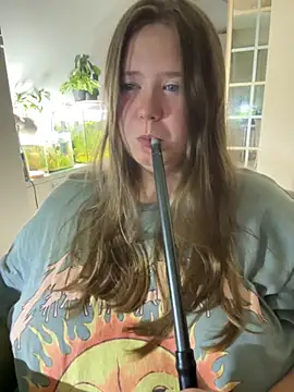 Snapshot of remirann_ chatting on September 12, 2025, 8:20 pm remirann online show from September 12, 2025, 8:20 pm