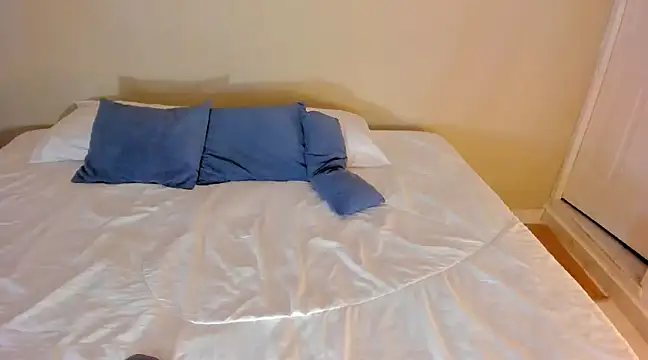 Snapshot of rosaaliiaa1 chatting on December 31, 2024, 1:57 am rosaaliiaa1 online show from December 31, 2024, 1:57 am