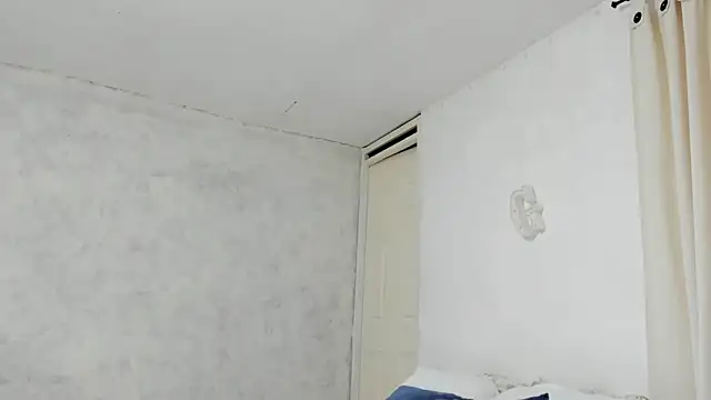 Snapshot of rosaaliiaa1 chatting on February 23, 2025, 9:16 pm rosaaliiaa1 online show from February 23, 2025, 9:16 pm