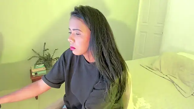 Snapshot of rosaaliiaa1 chatting on October 31, 2025, 4:19 pm rosaaliiaa1 online show from October 31, 2025, 4:19 pm