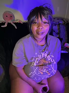 NikkiNoelanii online show from March 25, 2026, 8:31 am