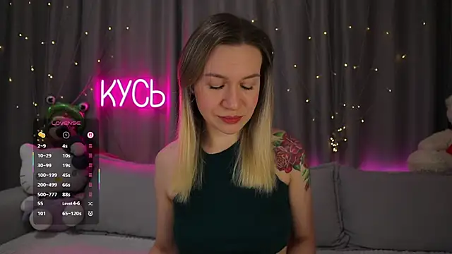 Snapshot of _LadyMargo_ chatting on March 22, 2026, 10:46 pm LadyMargo online show from March 22, 2026, 10:46 pm