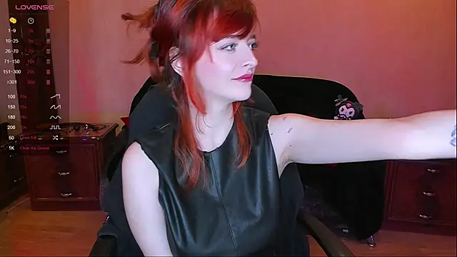 Snapshot of Mary_Yolo chatting on December 7, 2024, 7:38 am Mary Yolo online show from December 7, 2024, 7:38 am