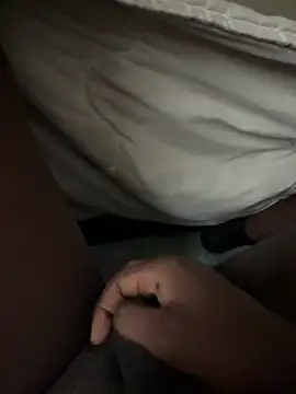 Snapshot of Hmmmtachatte2 chatting on October 19, 2025, 2:40 pm Hmmmtachatte2 online show from October 19, 2025, 2:40 pm