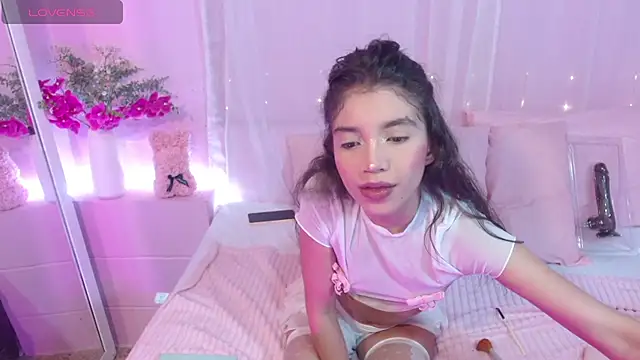 Snapshot of Sweetcristin chatting on July 28, 2026, 4:41 am Sweetcristin online show from July 28, 2026, 4:41 am
