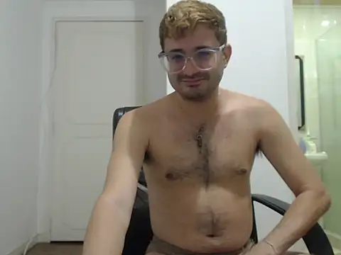 Snapshot of peterannaud chatting on January 11, 2025, 11:02 am peterannaud online show from January 11, 2025, 11:02 am