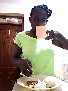 Snapshot of _cutemelania chatting on January 5, 2025, 10:43 am cutemelania online show from January 5, 2025, 10:43 am