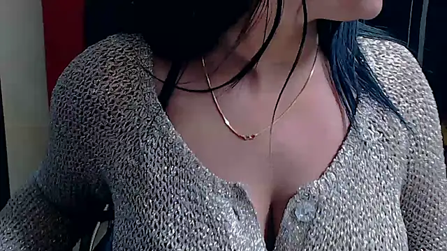 Snapshot of Naiaa-mylove chatting on November 8, 2025, 6:35 am Naiaa-mylove online show from November 8, 2025, 6:35 am