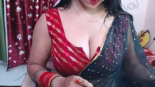 Snapshot of Naiaa-mylove chatting on February 23, 2026, 6:33 am Naiaa-mylove online show from February 23, 2026, 6:33 am