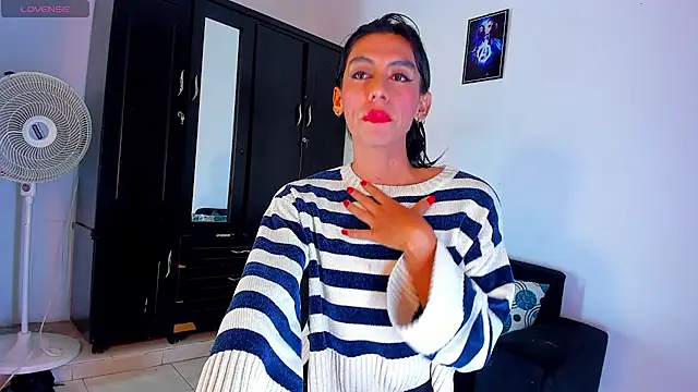 Snapshot of BritannyLord chatting on February 4, 2026, 9:53 pm BritannyLord online show from February 4, 2026, 9:53 pm