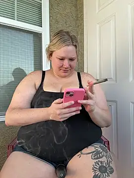 PiggyRose online show from July 23, 2026, 10:19 pm
