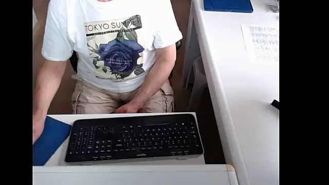 dutchpornking online show from June 3, 2026, 6:38 am