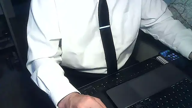 Snapshot of DUDURA@xh chatting on December 6, 2024, 7:21 am DUDURAxh online show from December 6, 2024, 7:21 am