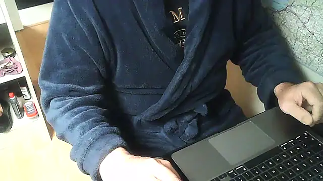 Snapshot of DUDURA@xh chatting on December 30, 2024, 11:59 am DUDURAxh online show from December 30, 2024, 11:59 am