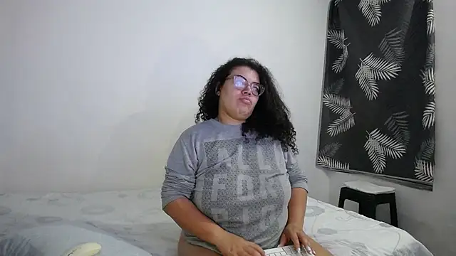 mabigomez00 online show from June 2, 2026, 9:11 am