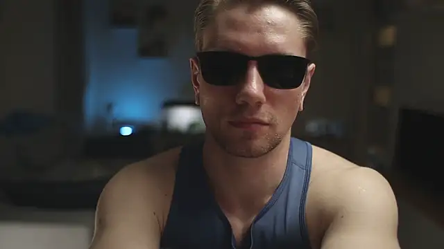 Snapshot of kevin-park chatting on March 12, 2025, 5:28 pm kevin-park online show from March 12, 2025, 5:28 pm