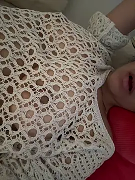 Prettylilgirll online show from July 3, 2026, 5:30 pm