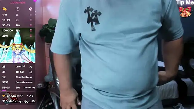 Snapshot of oso_dirty_ chatting on December 28, 2024, 8:47 pm oso dirty online show from December 28, 2024, 8:47 pm