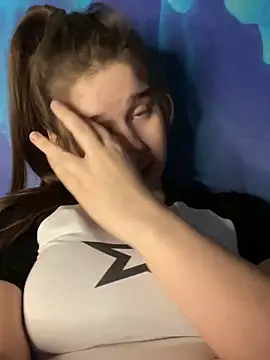 Snapshot of HornyGirlH chatting on January 4, 2025, 3:40 am HornyGirlH online show from January 4, 2025, 3:40 am