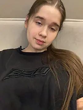 HornyGirlH online show from March 2, 2026, 4:36 am