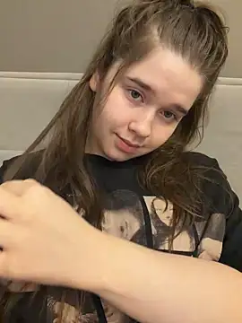 HornyGirlH online show from March 28, 2026, 10:53 pm