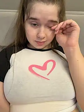 HornyGirlH online show from July 21, 2026, 10:50 am