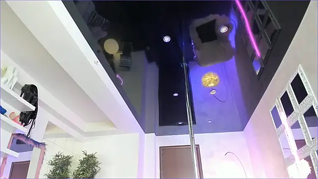 LisaAkira online show from October 10, 2025, 6:56 am