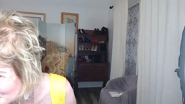 SindeeDix online show from March 6, 2026, 2:46 pm