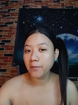 Snapshot of Urchanel chatting on May 15, 2026, 12:17 am Urchanel online show from May 15, 2026, 12:17 am