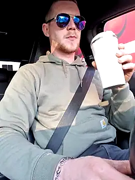 Snapshot of Playbunniboy chatting on April 15, 2026, 6:31 am Playbunniboy online show from April 15, 2026, 6:31 am