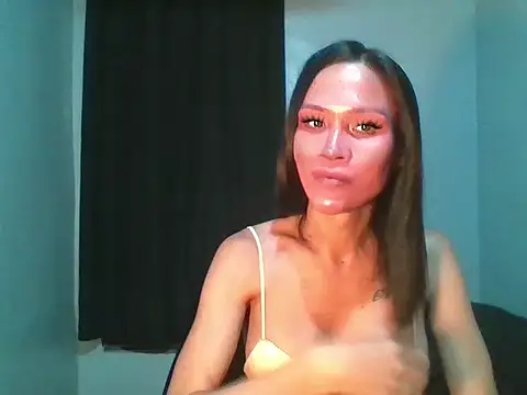 Sassy Erika online show from June 24, 2026, 1:43 pm