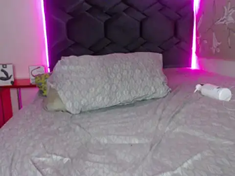 Snapshot of danypalmer chatting on February 12, 2025, 4:33 am danypalmer online show from February 12, 2025, 4:33 am