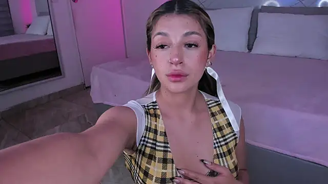 Snapshot of AMMY-CAMM chatting on January 11, 2025, 3:55 am AMMY-CAMM online show from January 11, 2025, 3:55 am