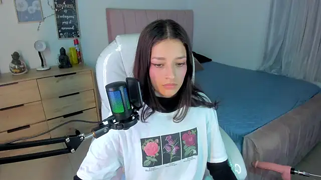 Snapshot of Amaia_Daniells chatting on February 6, 2025, 4:10 am Amaia Daniells online show from February 6, 2025, 4:10 am