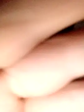 Annerae online show from April 5, 2026, 4:59 pm